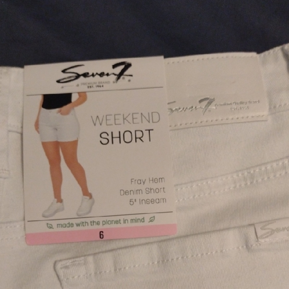 NWT Seven7 Weekend White Jean Shorts Women Size 6 Fray Hem - Picture 6 of 6